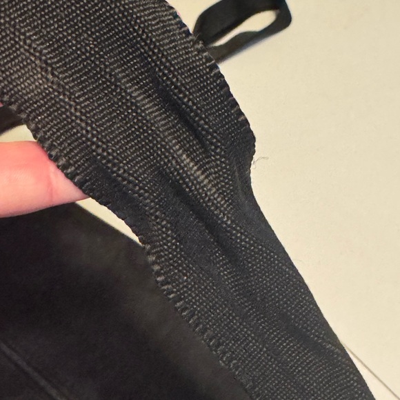 Retro Guess Women’s Black Lightweight Laptop Tablet Messenger Crossbody Bag - Picture 11 of 15